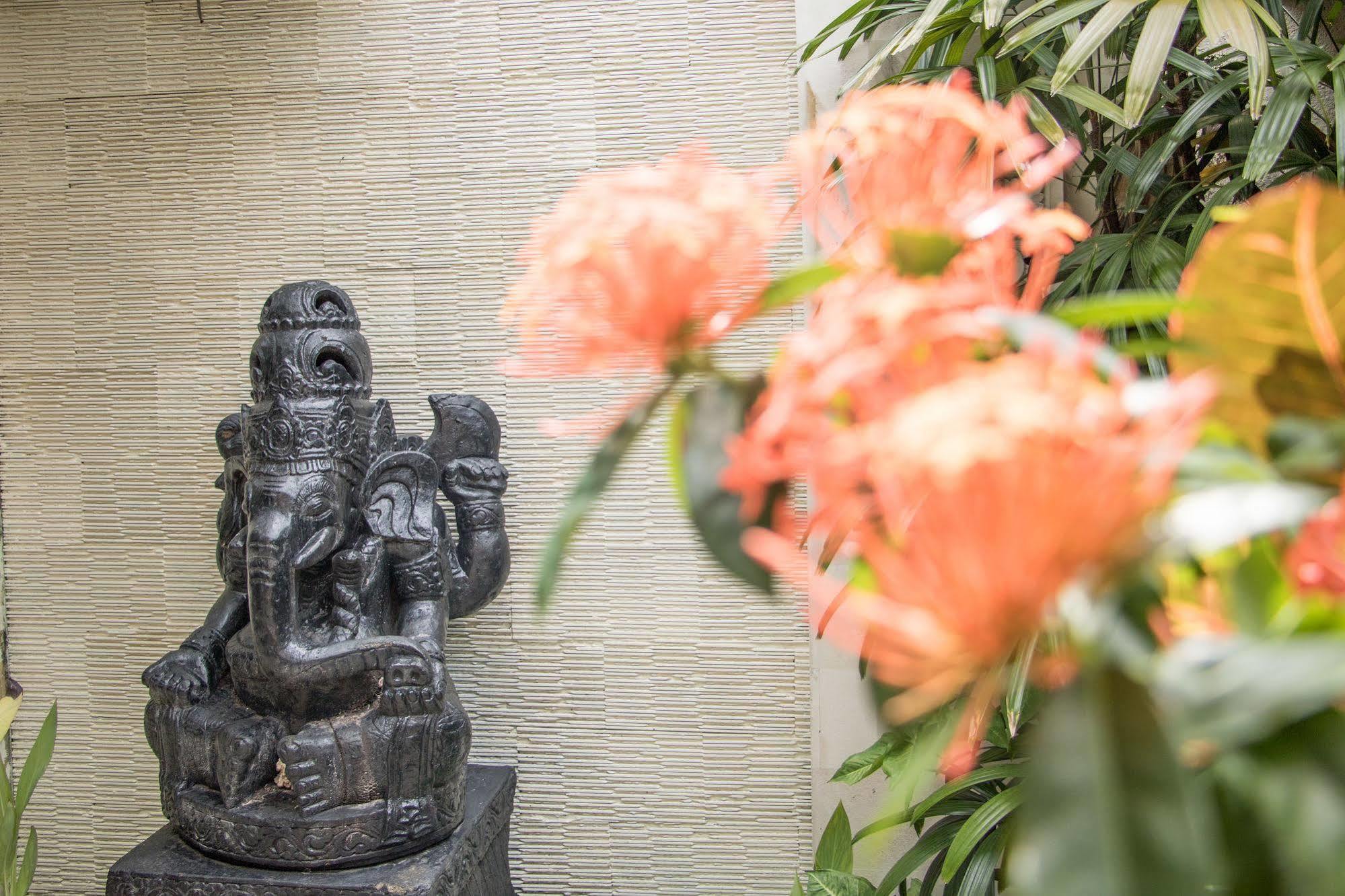 Villa Seriska Seminyak Zewnętrze zdjęcie
